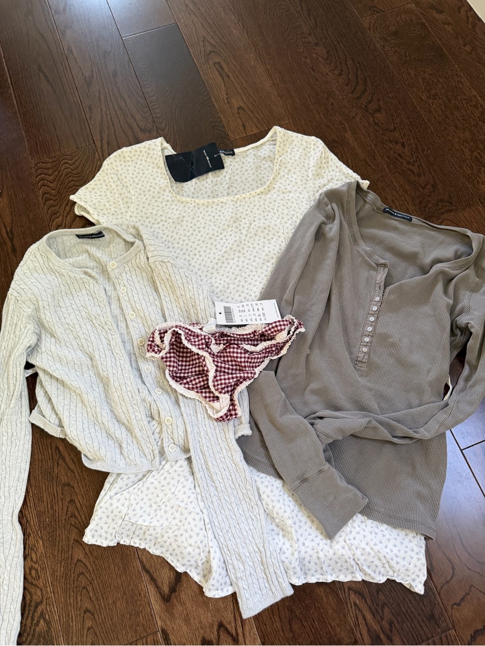 Brandy Melville lot